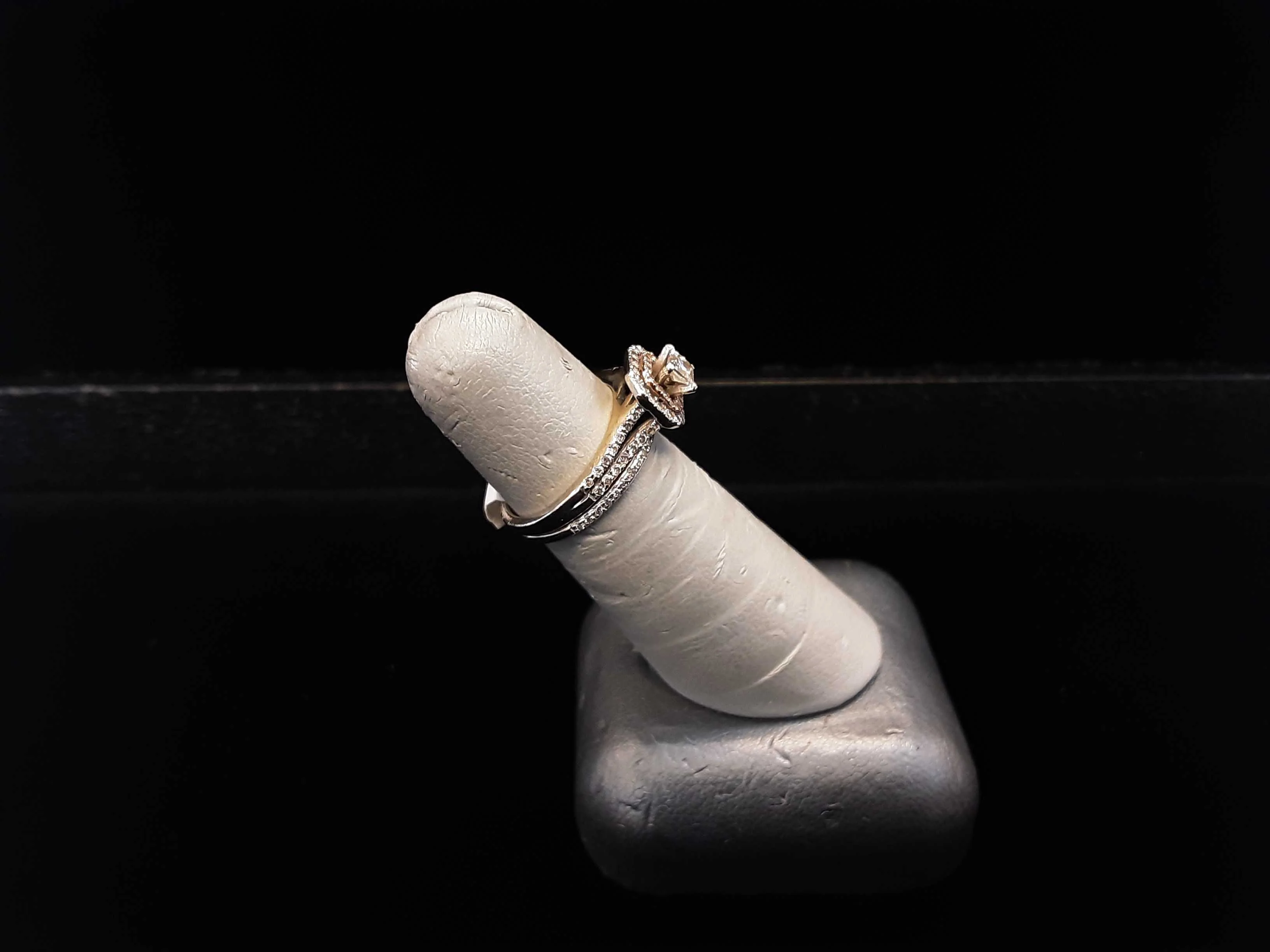 Ring - Engagement Set - White Gold 10k (.417) 3.5 grams Size 7 - Image 3
