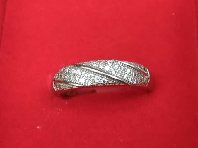 Ring - Wedding Band - Silver 2.4 grams Size 7