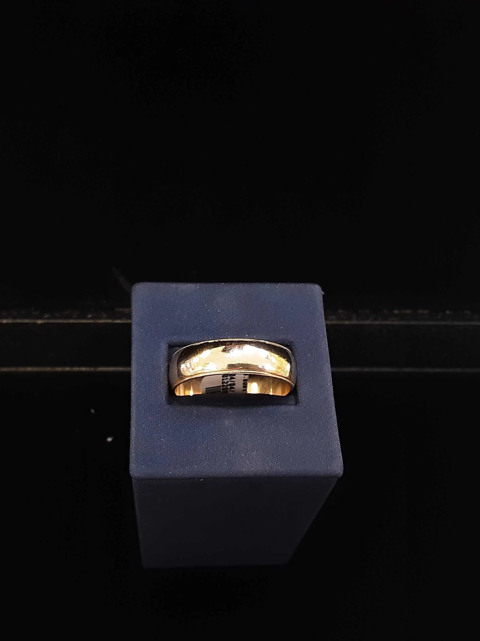 Ring - Wedding Band - Yellow Gold 14k (.585) 8.5 grams Size 7