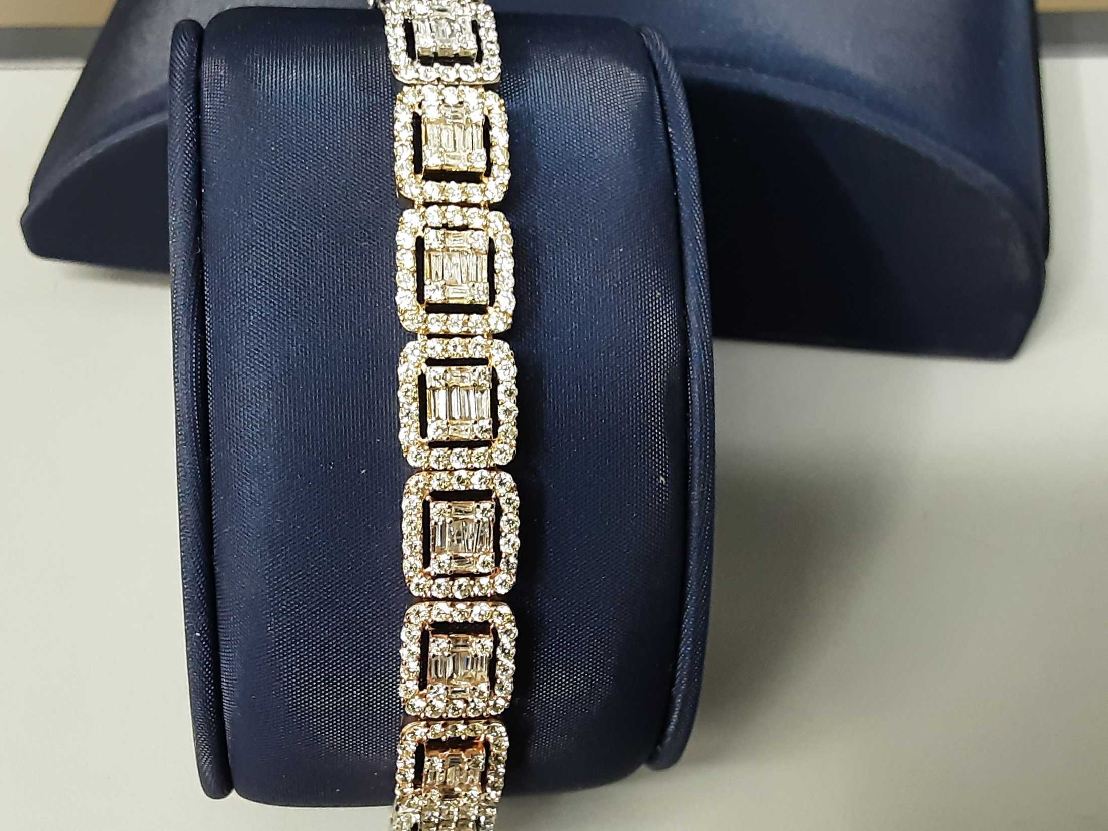 Tennis Bracelet - Tricolor Gold 10k (.417) 24 grams 7 inch
