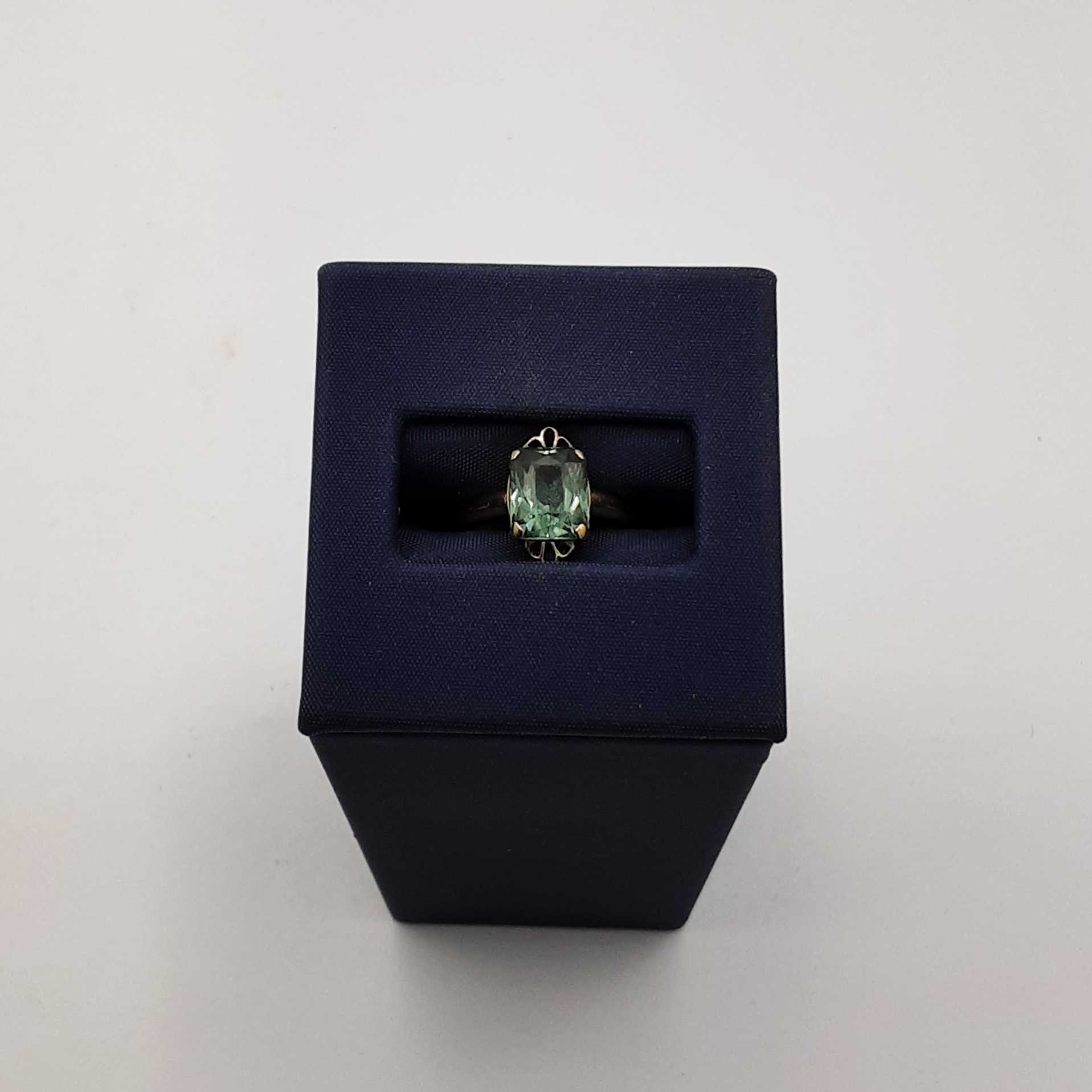 Women's Ring - Solitaire - Yellow Gold 10k (.417) 2 grams Size 8.5